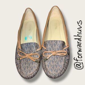 MICHAEL Michael Kors Sutton Logo Moccasins – Size 8
